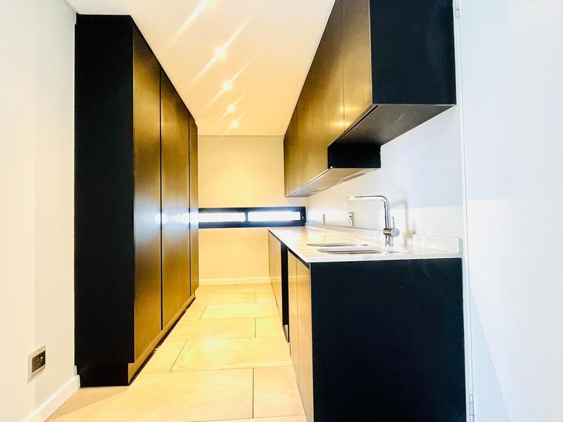 4 Bedroom Property for Sale in Constantia Western Cape